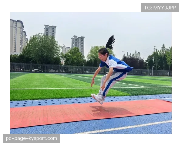 国际跳远青少年线上教学平台合作扩展：更多教练入驻，国际跳远比赛如何计算成绩